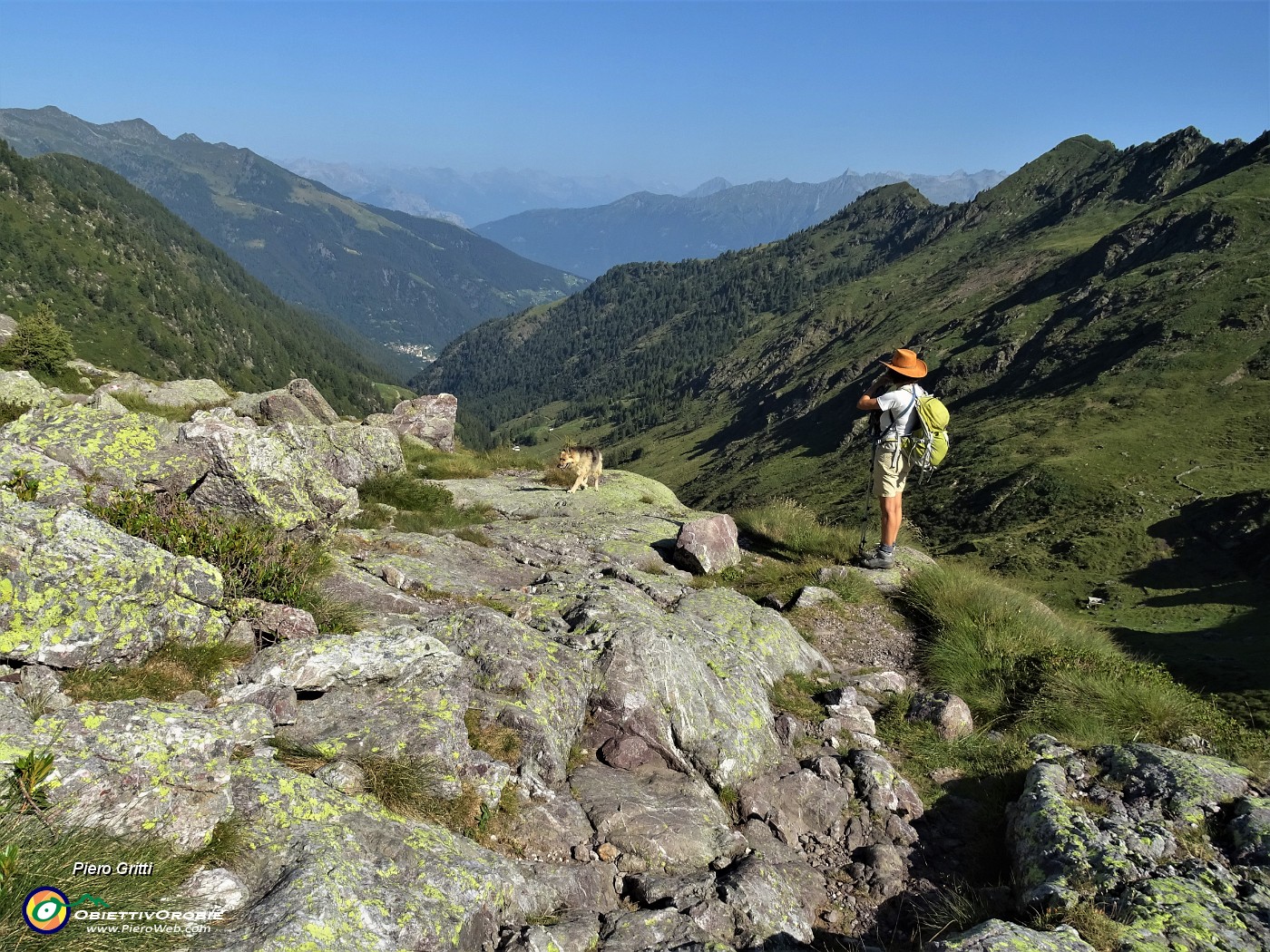 29 In discesa sul sent. 161 per il Passo del Forcellino in Val Bomino.JPG